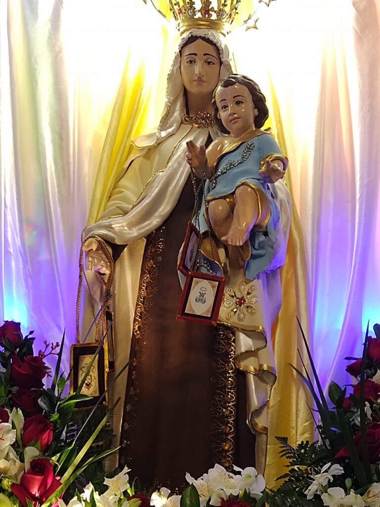 Nossa Senhora do Carmo, rogai por nós!