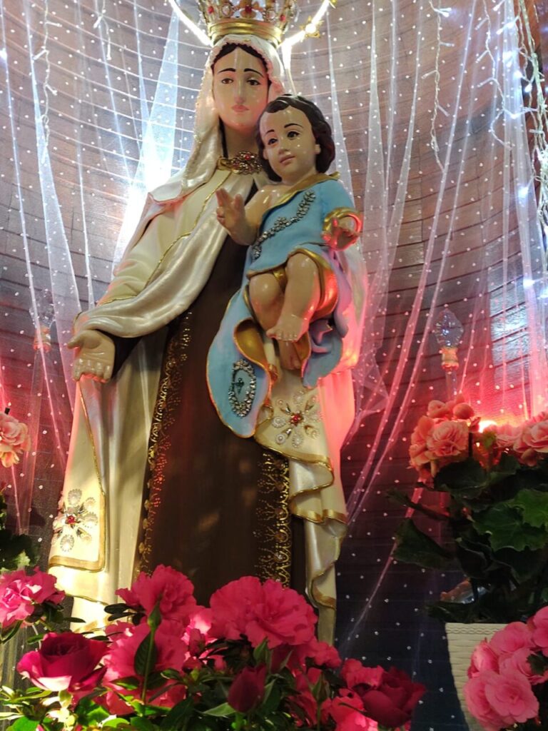 Maria, Porta do Céu e Mãe da Igreja!